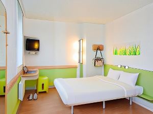 Ibis Budget Valenciennes Petite-Foret