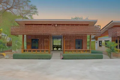 Baan Khue Wieng Resort Hotels in Mae Sariang