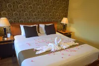 Bj. Perdana Hotel & Resort Hotels in Purworejo