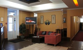 Pyatiy Ugol Hotel