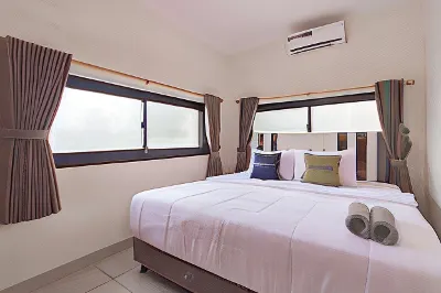 Urbanview Hotel Kangen Bungalow Purwakarta by RedDoorz Hotels near HMC (Salon Motor)