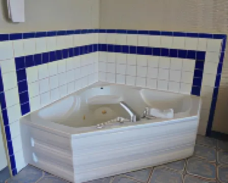 Travelodge by Wyndham Milwaukee