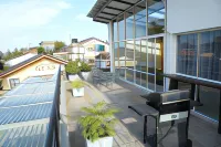 Jays Guest Diyatha Waterfront Hotels in Rajagiriya
