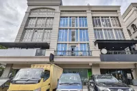 Urbanview Green Lake Sunter Residence Hotel di Sunter