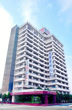 Matsue Universal Hotel Отели рядом с достопримечательностью «Shimane Prefectural Convention Center»