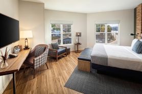 voco SARANAC LAKE NY - WATERFRONT