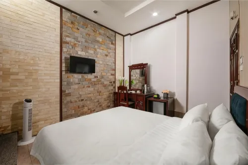 Little Diamond Hotel Photos