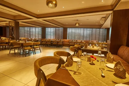 Hotel G-Square - Shirdi Отели рядом с достопримечательностью «Bahia el Aguila»