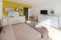 Zeus Hotel - Aparthotel - Meeting & Congress Hotels in San Gregorio di Catania