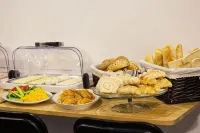 Vincent - Breakfast