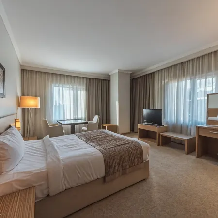 Hotel Almina Park