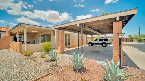 Entire 1500 sqft 2bed 2bath access to the pool don't be cramped in a room!