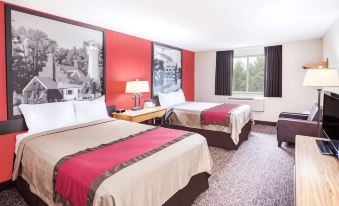 Super 8 by Wyndham West Branch