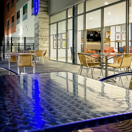 Holiday Inn Express & Suites TAYLOR by IHG