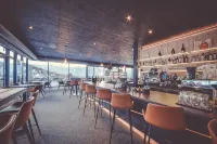 Spaces Hotel - parking