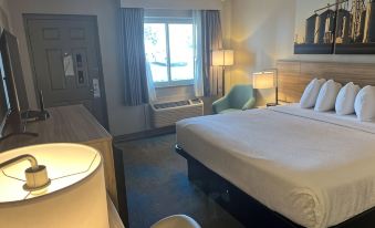 Days Inn by Wyndham Hays