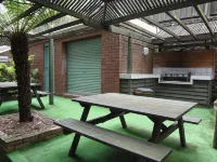Adina Place Motel Apartments Hotels in East Launceston