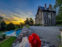 Manoir des Rêves Sauvages Hotels in Parentignat