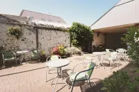 The Black Bull Inn Hotels in Ingram