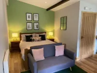 Harewood End Inn Hotels in Hereford