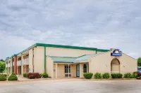 Days Inn by Wyndham Monett Hotels in Monett