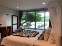 Cookies Salad Resort Hotels near Salad Beach