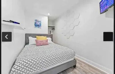 Unit "C": Private Own Entrance Beach PGA Golf LOCATION!! Hotel in zona T.J. Maxx