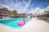 Dry Dock Inn Hotels in Carolina Beach