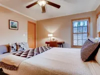 Scenic views from 4 bed Single family home - close to skiing and Lake Dillon Dillon Dam Overlook Day Use Area 주변 호텔