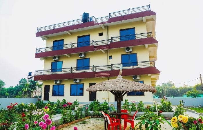 Hotel Nepal Inn Sauraha