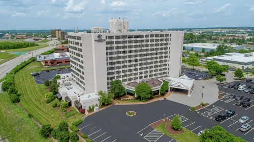 聖路易斯西港逸林飯店 Maryland Heights Township住宿飯店