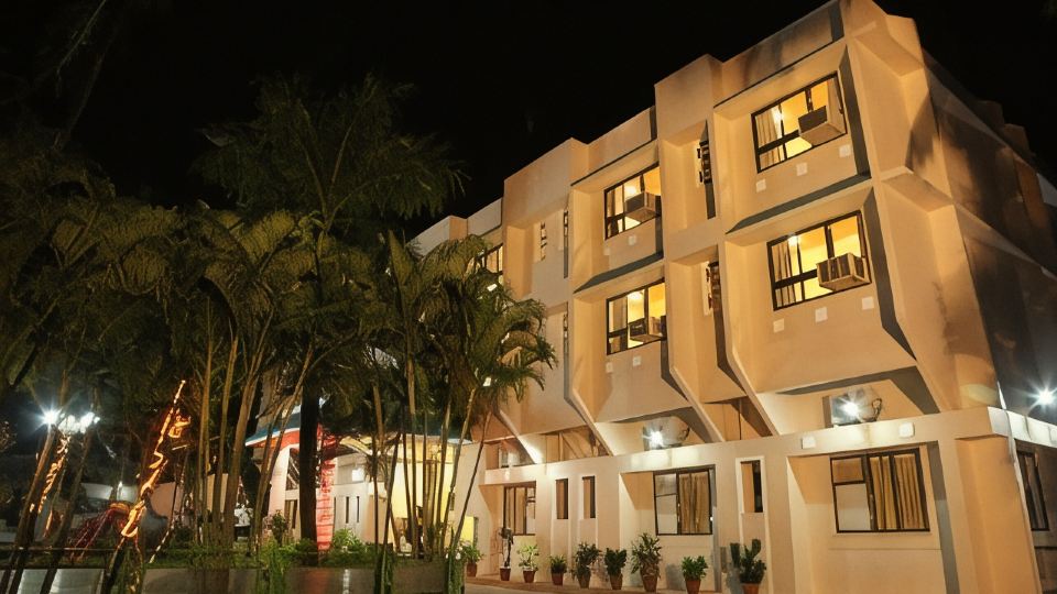 Hotel Ravi Kiran