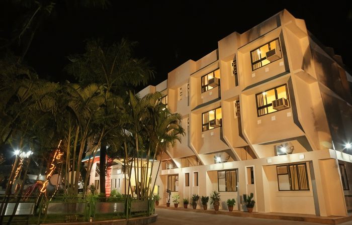 Hotel Ravi Kiran