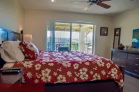 Relaxing Ocean View Vacation Paradise! 5 star Reviews!
