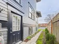 Spacious Living with Modern Comforts - Charming Historic Escape Hotels in Albany