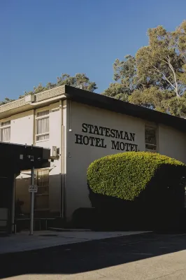 Statesman Hotel Hotels in Phillip