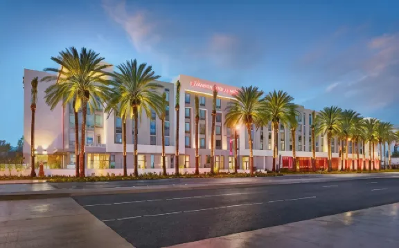 Hampton Inn & Suites Anaheim