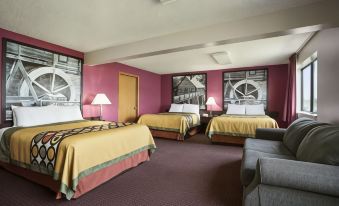 Super 8 by Wyndham Cameron
