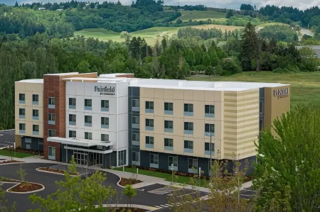 Fairfield Inn & Suites Portland Newberg Отели рядом с достопримечательностью «Champoeg State Heritage Park»