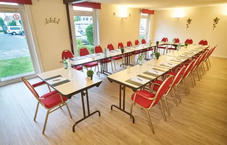 DC Hotel & Restaurant Brussels South Отели в г. Форест