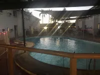 Emerald Central Hotel Official - Pool