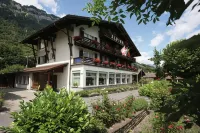 Alpina Boutique Hotel Interlaken - Ringgenberg - Adults Only ! - Parkering
