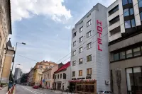 Danubia Gate Hotel Hotels near Nivy centrum