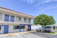 Motel 6 Corona, CA - Norco