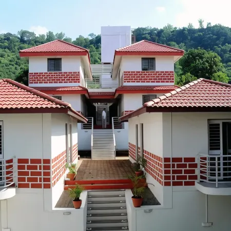 Rutu's Holidays Resort Panhala Ξενοδοχεία στην πόλη Panhala
