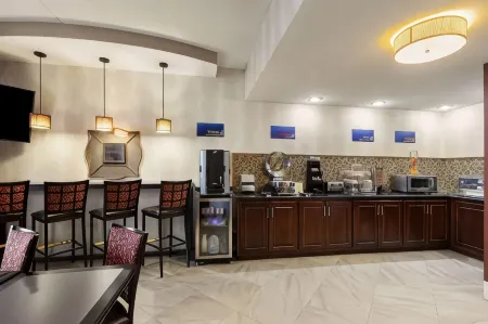 Days Inn by Wyndham Columbia Kentucky