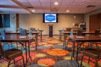 Hampton Inn New Philadelphia Hotels in Dover