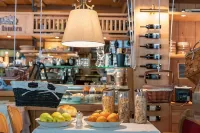 La Tambra - Residence - Central with Restaurant