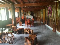 Dong Suoi H'Mong Homestay & Bungalow Hotel a Kim Nọi