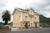 Apartamentos Villa Fresnedo Hotel a Solares